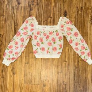 Willow & Wind women medium sweater crop white pink floral rose pattern scallop